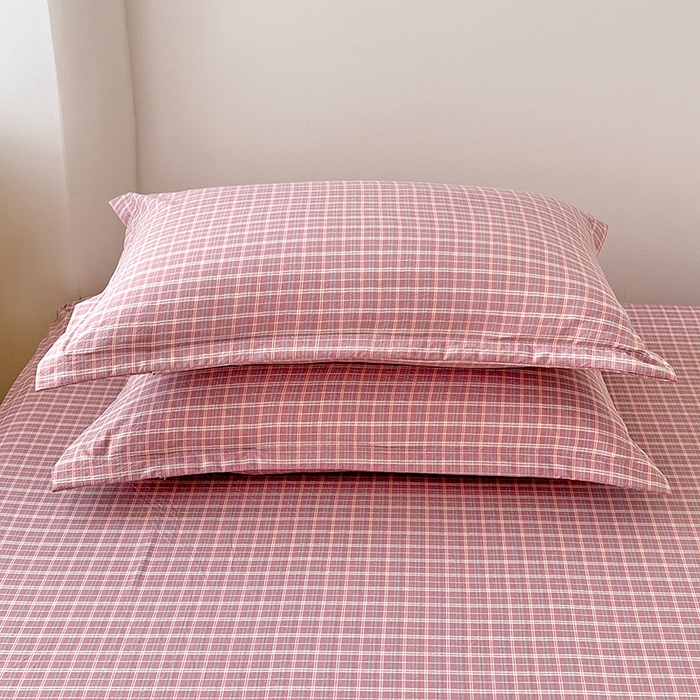 91家纺网 家纺一手货源 找家纺 梦舒羽 2025新款双层纱格子床笠防滑床罩床垫保护套榻榻米宿舍三件套 常规款-落日红格