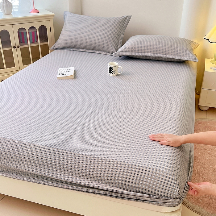 91家纺网 家纺一手货源 找家纺 梦舒羽 2025新款双层纱格子床笠防滑床罩床垫保护套榻榻米宿舍三件套 常规款-明古灰格
