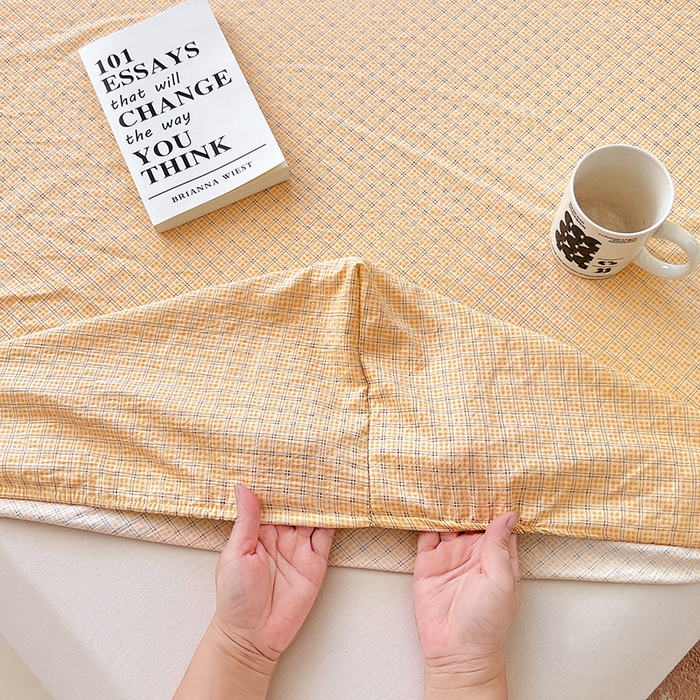 91家纺网 家纺一手货源 找家纺 梦舒羽 2025新款双层纱格子床笠防滑床罩床垫保护套榻榻米宿舍三件套 常规款-秋田黄格