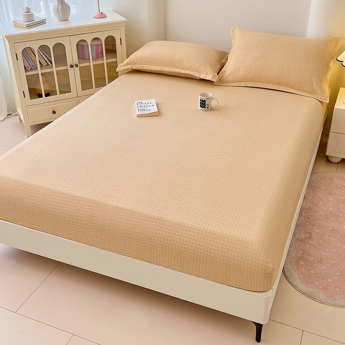 91家纺网 家纺一手货源 找家纺 梦舒羽 2025新款双层纱格子床笠防滑床罩床垫保护套榻榻米宿舍三件套 常规款-秋田黄格