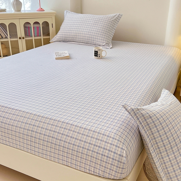 91家纺网 家纺一手货源 找家纺 梦舒羽 2025新款双层纱格子床笠防滑床罩床垫保护套榻榻米宿舍三件套 常规款-天空蓝格