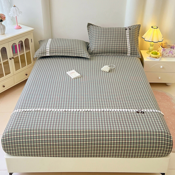 91家纺网 家纺一手货源 找家纺 梦舒羽 2025新款双层纱格子花边床笠防滑蕾丝床罩床垫保护套榻榻米宿舍三件套 花边款-简兮绿格