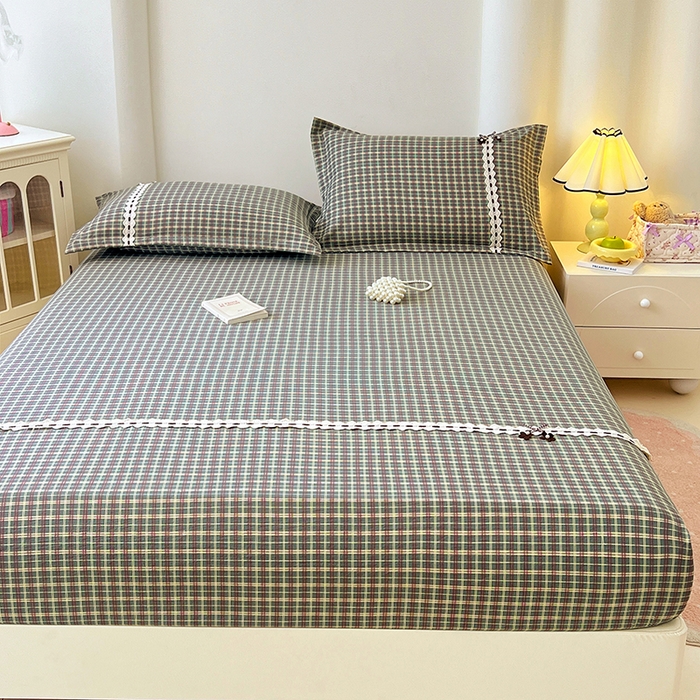 91家纺网 家纺一手货源 找家纺 梦舒羽 2025新款双层纱格子花边床笠防滑蕾丝床罩床垫保护套榻榻米宿舍三件套 花边款-简兮绿格