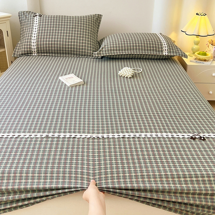 91家纺网 家纺一手货源 找家纺 梦舒羽 2025新款双层纱格子花边床笠防滑蕾丝床罩床垫保护套榻榻米宿舍三件套 花边款-简兮绿格