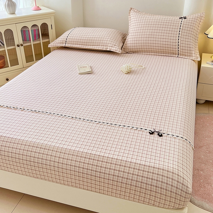91家纺网 家纺一手货源 找家纺 梦舒羽 2025新款双层纱格子花边床笠防滑蕾丝床罩床垫保护套榻榻米宿舍三件套 花边款-可可咖格