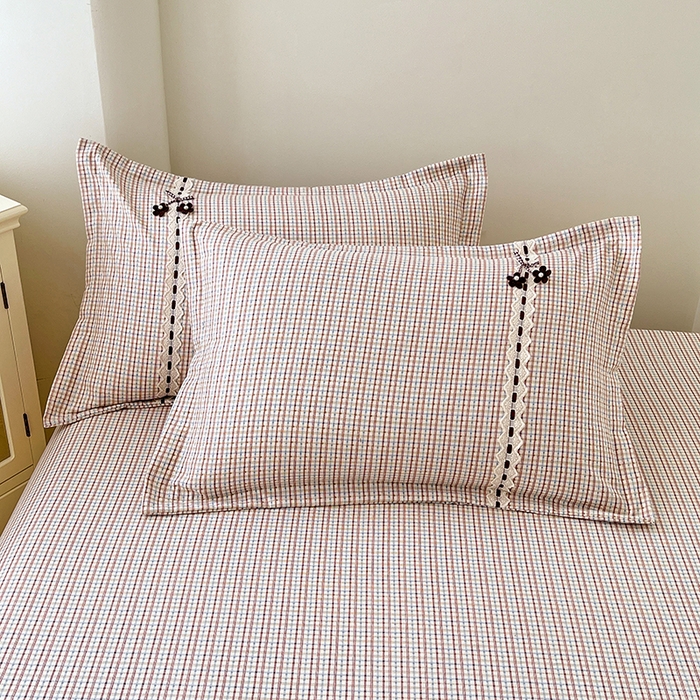 91家纺网 家纺一手货源 找家纺 梦舒羽 2025新款双层纱格子花边床笠防滑蕾丝床罩床垫保护套榻榻米宿舍三件套 花边款-魅力蓝咖