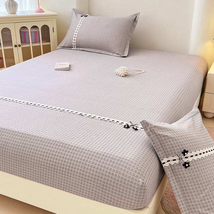 91家纺网 家纺一手货源 找家纺 梦舒羽 2025新款双层纱格子花边床笠防滑蕾丝床罩床垫保护套榻榻米宿舍三件套 花边款-明古灰格