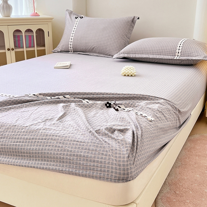 91家纺网 家纺一手货源 找家纺 梦舒羽 2025新款双层纱格子花边床笠防滑蕾丝床罩床垫保护套榻榻米宿舍三件套 花边款-明古灰格