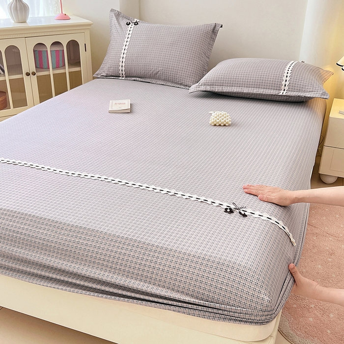 91家纺网 家纺一手货源 找家纺 梦舒羽 2025新款双层纱格子花边床笠防滑蕾丝床罩床垫保护套榻榻米宿舍三件套 花边款-明古灰格
