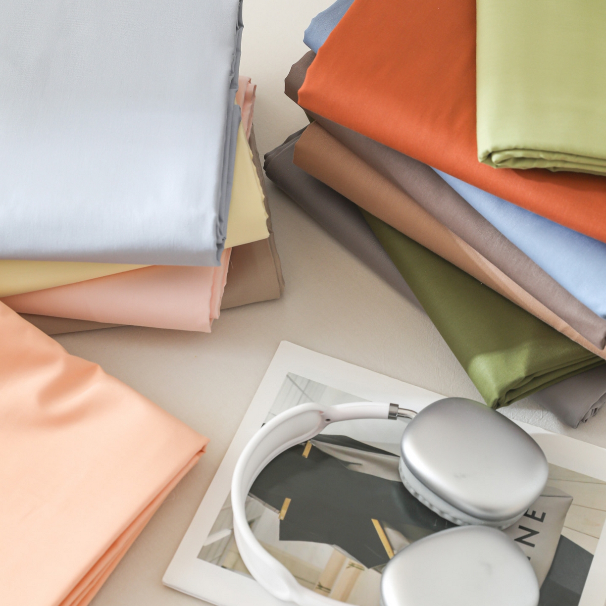 91家纺网 家纺一手货源 找家纺 眠博士 2025新款轻奢简约40s全棉纯棉纯色单床单 床单单件 组合图仅供展示