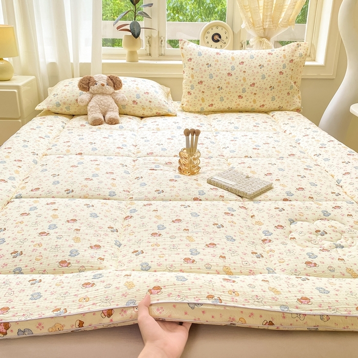 91家纺网 家纺一手货源 找家纺 仟网汇 2025新款云感皱皱纱双层纱棉花立体床垫 高西地