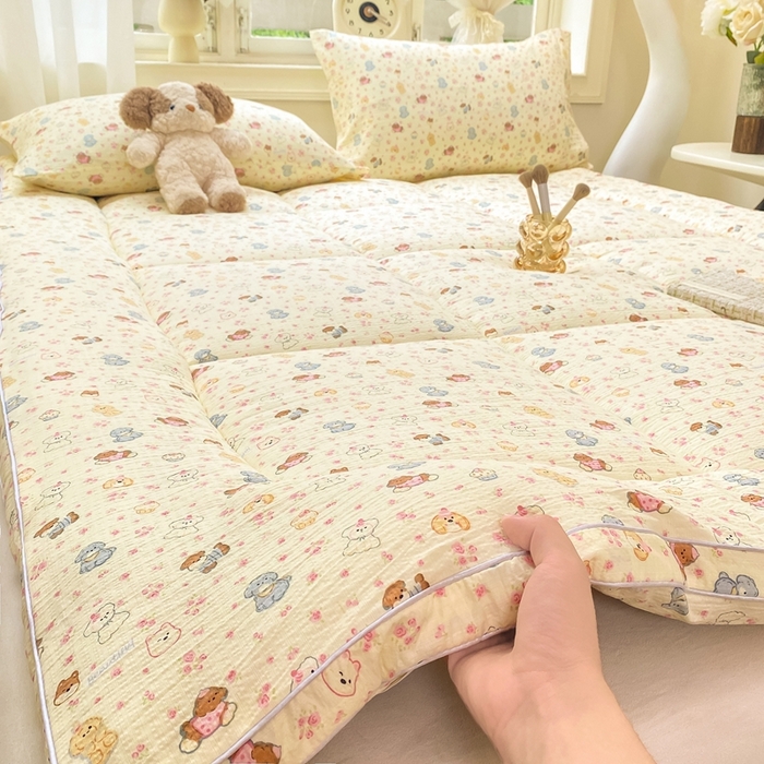 91家纺网 家纺一手货源 找家纺 仟网汇 2025新款云感皱皱纱双层纱棉花立体床垫 高西地