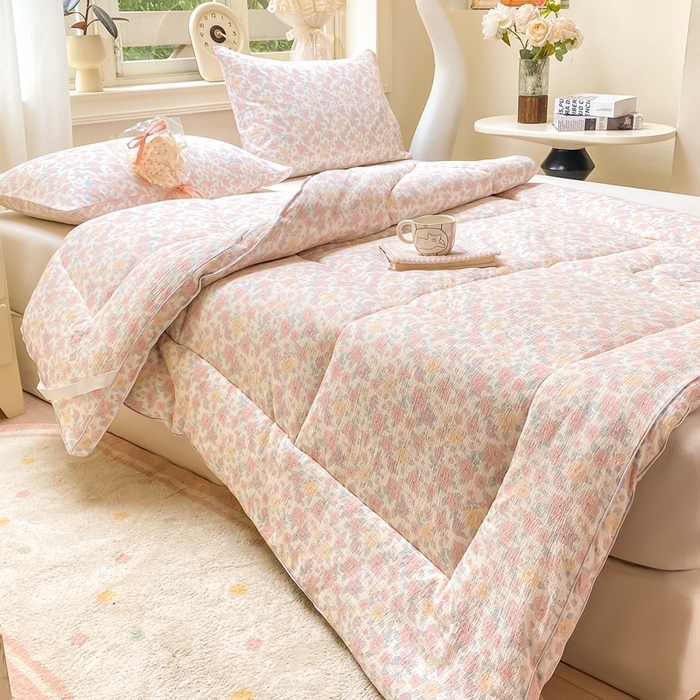 91家纺网 家纺一手货源 找家纺 仟网汇 2025新款云感皱皱纱双层纱棉花立体床垫 十里桃花