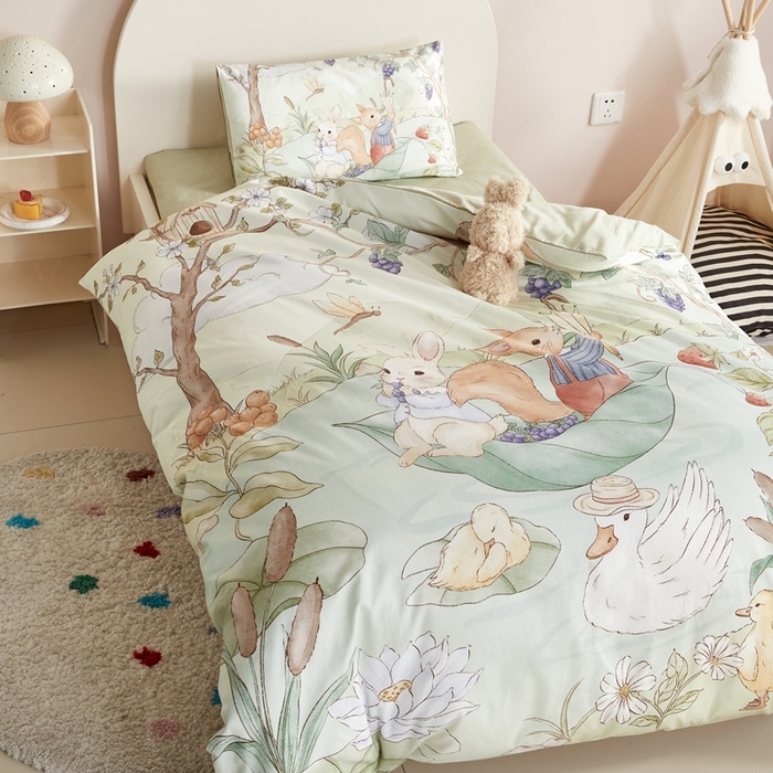 91家纺网 家纺一手货源 找家纺 荷马之梦 2025新款梦境系列—全棉40s数码印花原创手绘大版定位儿童幼儿园套件 葡萄河畔