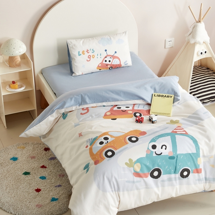 91家纺网 家纺一手货源 找家纺 （总）荷马之梦 2025新款童画系列—A类全棉40s数码印花原创大版卡通幼儿园套件