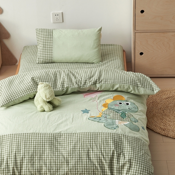 91家纺网 家纺一手货源 找家纺 （总）荷马之梦 2025新款学院系列—A类32s水洗棉贴布绣原创卡通拼接儿童幼儿园套件