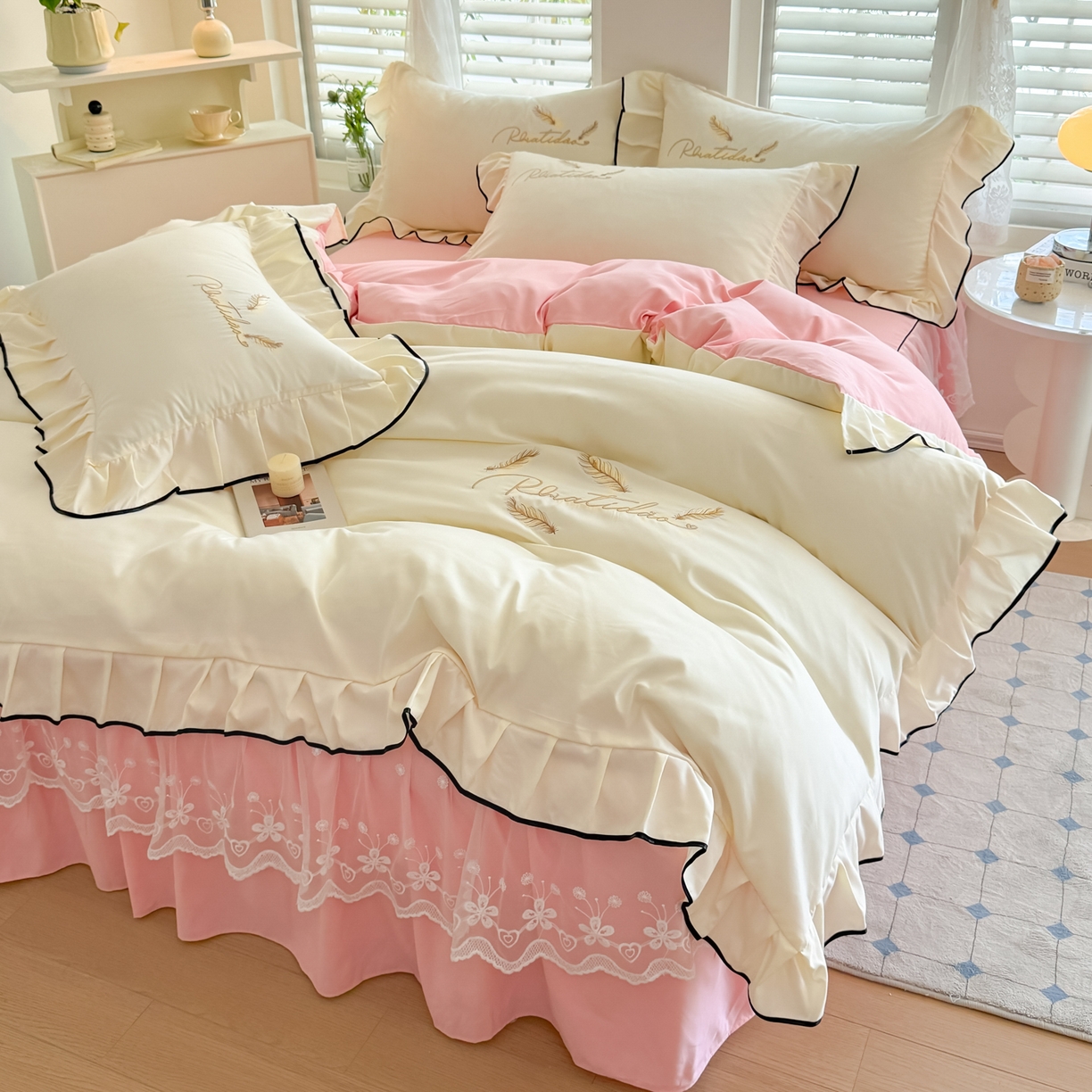 91家纺网 家纺一手货源 找家纺 柔享家（原芷澜家纺） 2025新款水洗棉磨毛系列四件套-恩格斯 米黄+粉玉