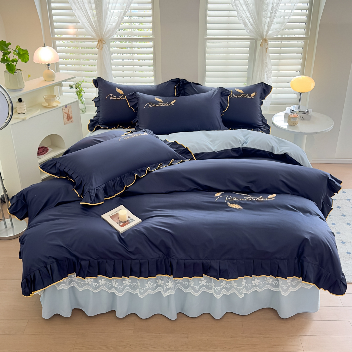 91家纺网 家纺一手货源 找家纺 柔享家（原芷澜家纺） 2025新款水洗棉磨毛系列四件套-恩格斯 藏蓝+天际蓝