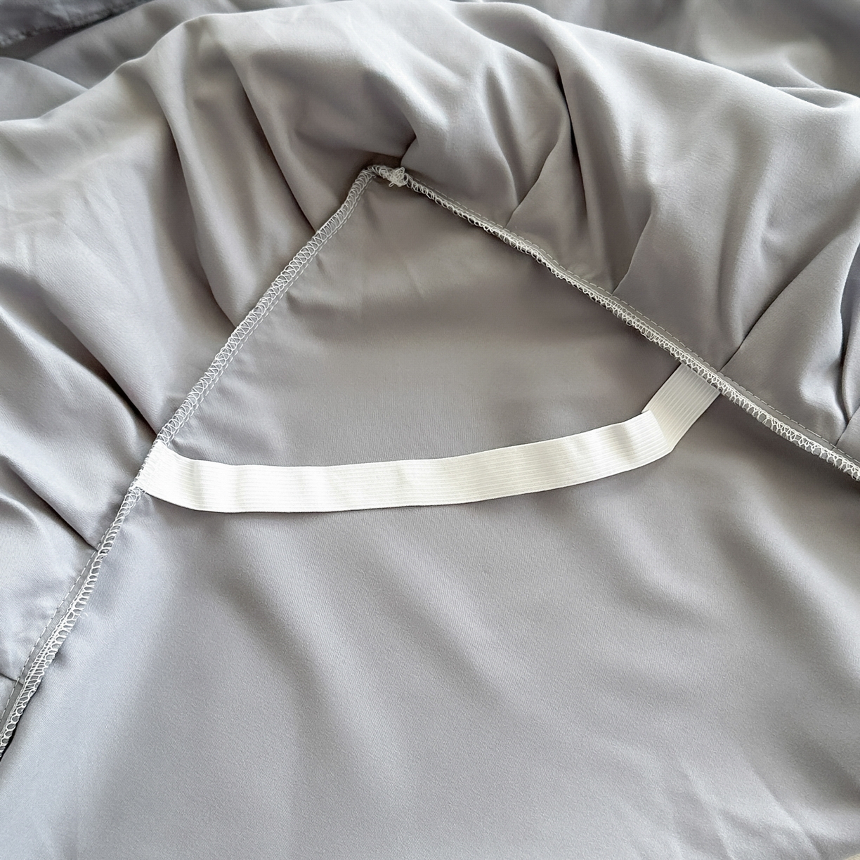 91家纺网 家纺一手货源 找家纺 柔享家（原芷澜家纺） 2025新款水洗棉磨毛系列四件套-恩格斯 豆沙+浅灰