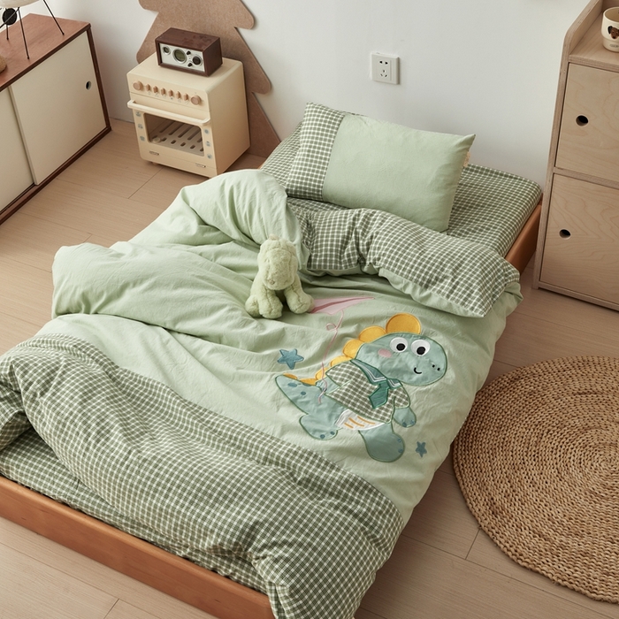 91家纺网 家纺一手货源 找家纺 （总）荷马之梦 2025新款学院系列—A类32s水洗棉贴布绣原创卡通拼接儿童幼儿园套件