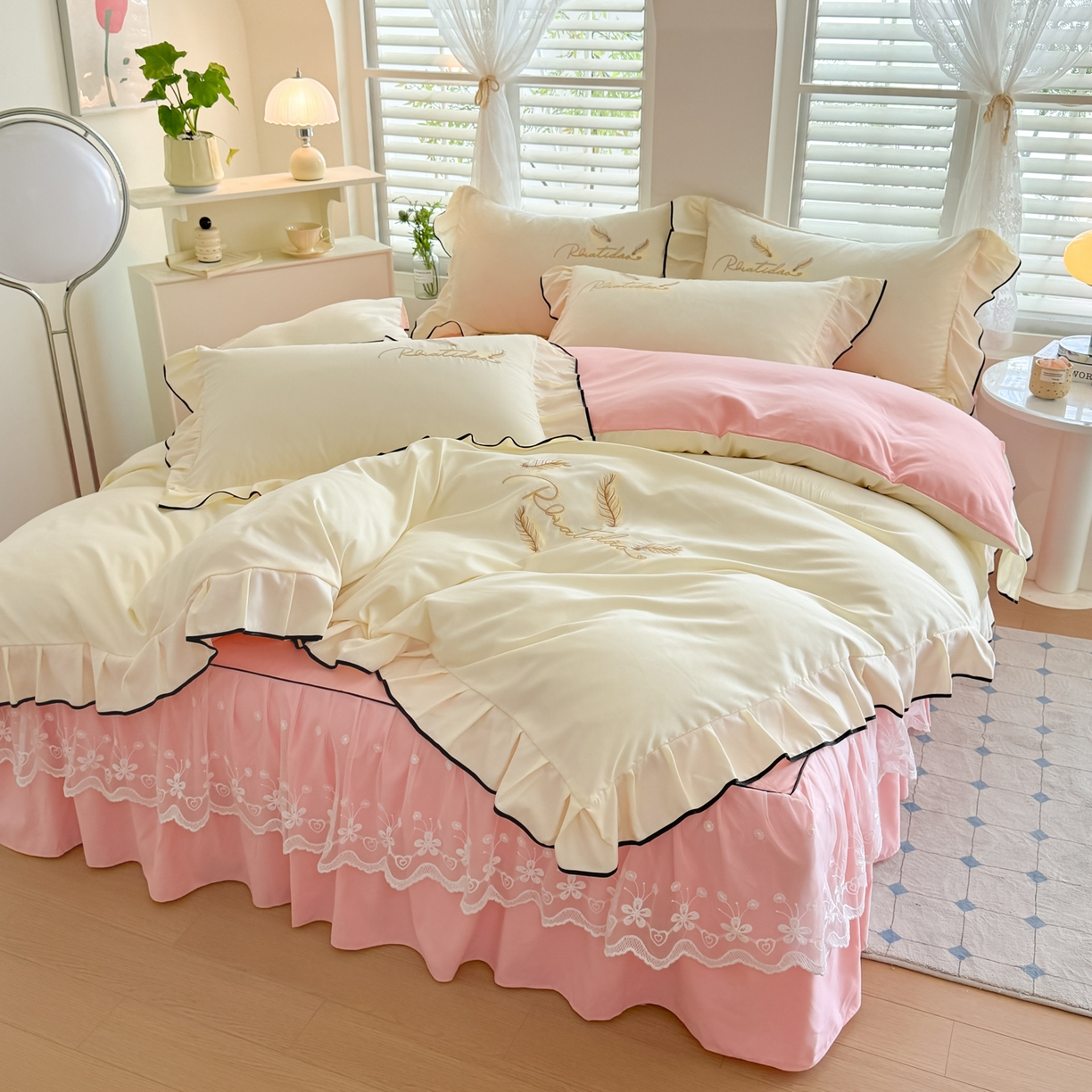 91家纺网 家纺一手货源 找家纺 柔享家（原芷澜家纺） 2025新款水洗棉磨毛系列四件套-恩格斯 米黄+粉玉