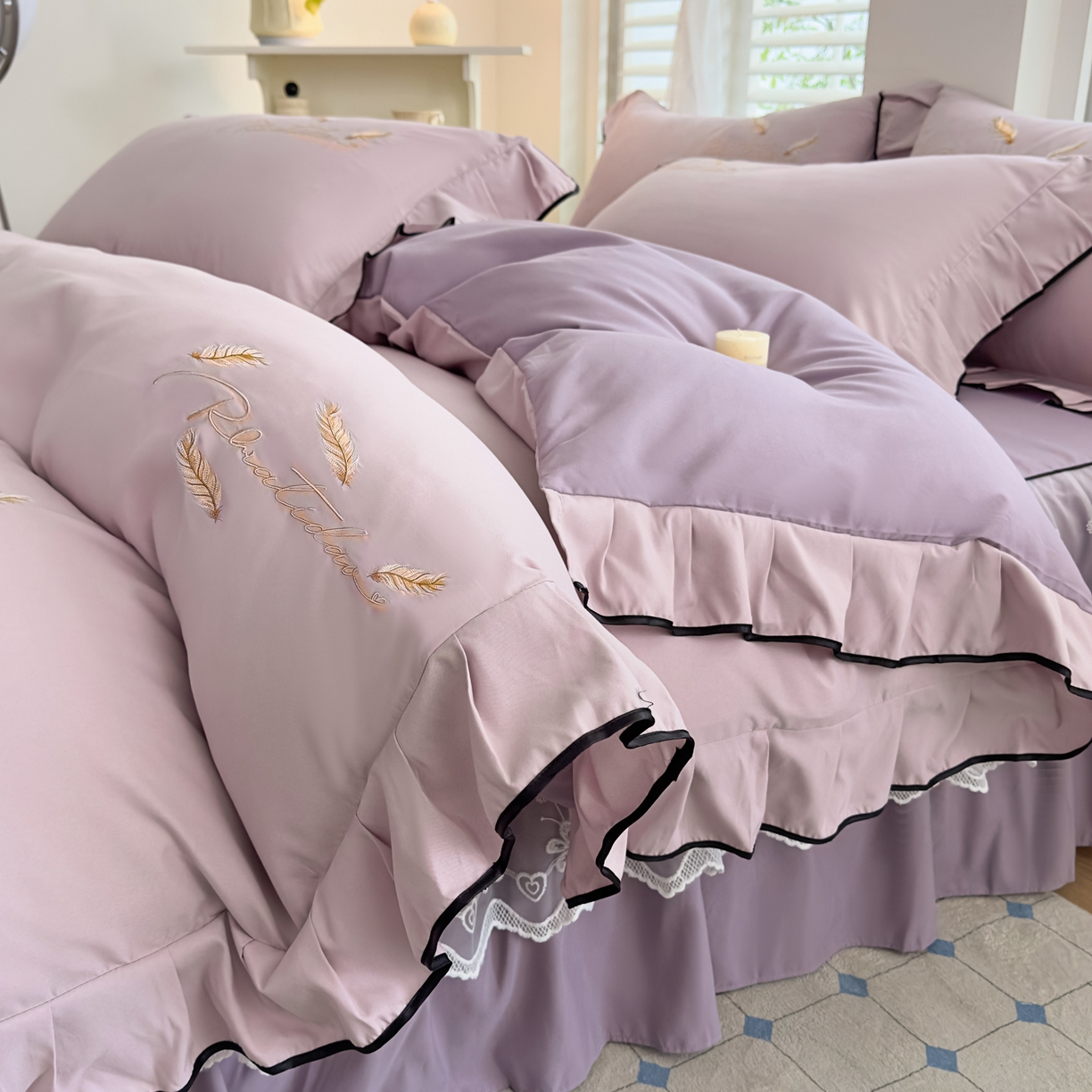 91家纺网 家纺一手货源 找家纺 柔享家（原芷澜家纺） 2025新款水洗棉磨毛系列四件套-恩格斯 丁香紫+香芋紫