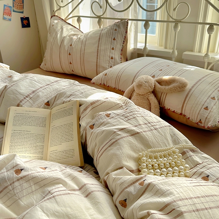 91家纺网 家纺一手货源 找家纺 田野 2025新款全棉水洗棉提花四件套 帽子狗