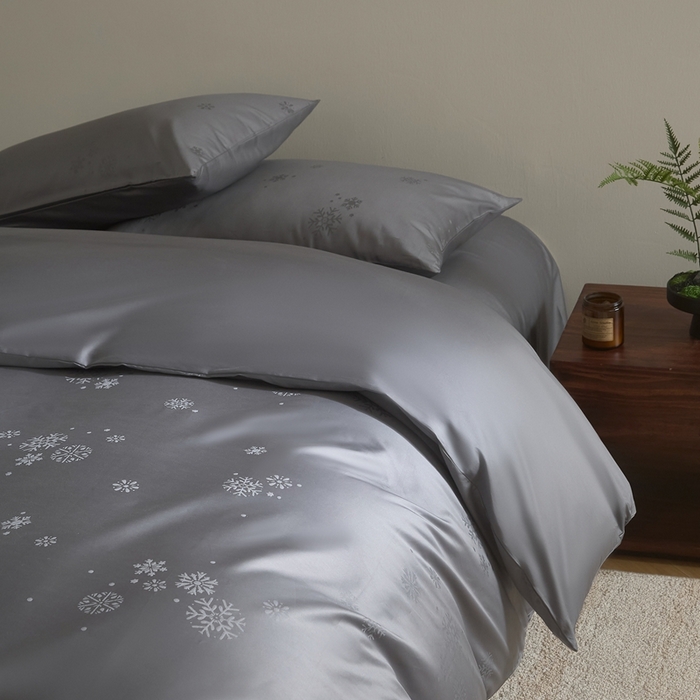 91家纺网 家纺一手货源 找家纺 （总）ONE TWO ONE 121 2025新款100S长绒棉纯棉活性印染提花四件套-雪落绒花（控价券后不得低于228/318/338元）