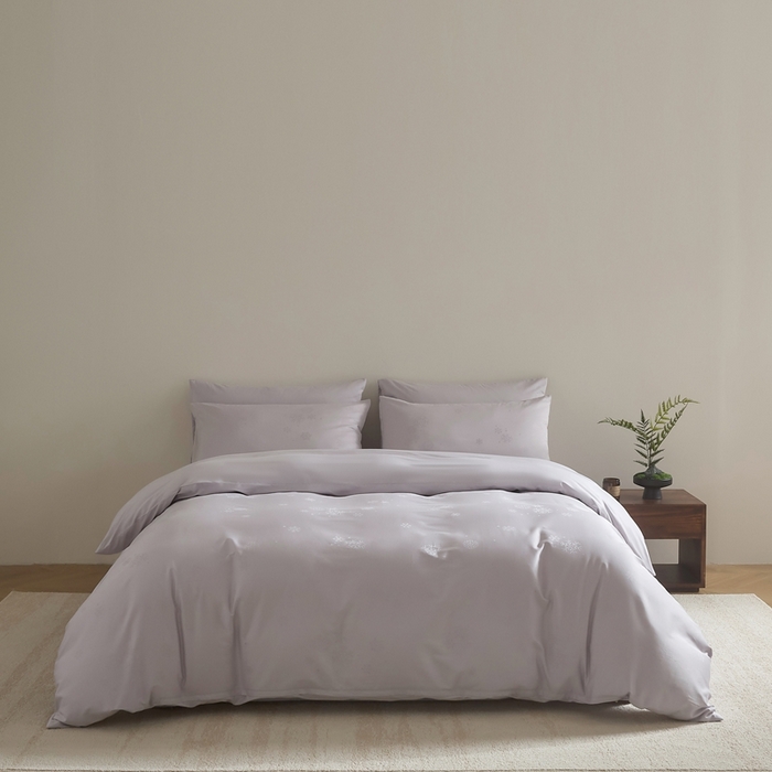 91家纺网 家纺一手货源 找家纺 ONE TWO ONE 121 2025新款100S长绒棉纯棉活性印染提花四件套-雪落绒花 雪落绒花-烟紫