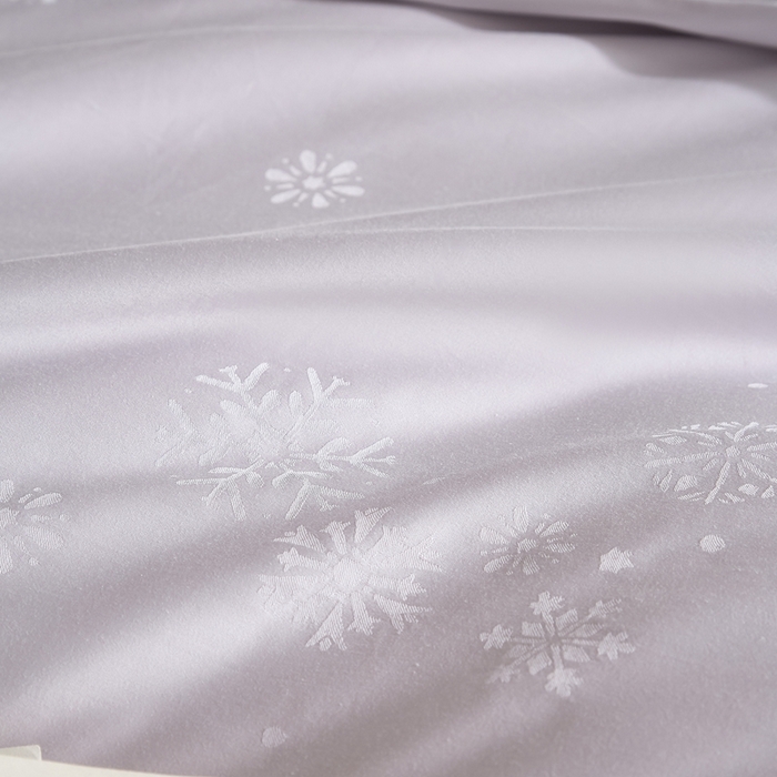 91家纺网 家纺一手货源 找家纺 ONE TWO ONE 121 2025新款100S长绒棉纯棉活性印染提花四件套-雪落绒花 雪落绒花-烟紫