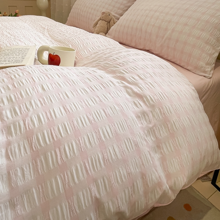 91家纺网 家纺一手货源 找家纺 凯洛奇 2025新款窗格纹泡泡纱阳离子四件套（提供买家秀） 窗格纹泡泡纱-蜜桃粉