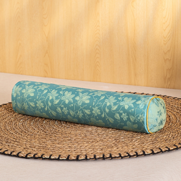 91家纺网 家纺一手货源 找家纺 织布人 2025新款荞麦枕丝绸贡缎圆柱糖果枕调养颈椎专用枕头硬枕芯 贡缎颈椎糖果枕-圆柱水蓝色 50x12cm/只