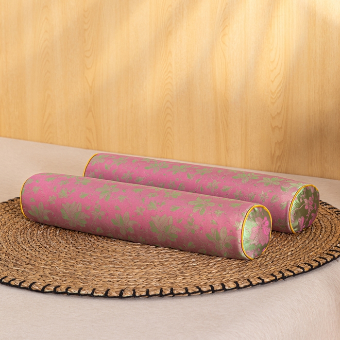 91家纺网 家纺一手货源 找家纺 织布人 2025新款荞麦枕丝绸贡缎圆柱糖果枕调养颈椎专用枕头硬枕芯 贡缎颈椎糖果枕-圆柱粉色 50x12cm/只