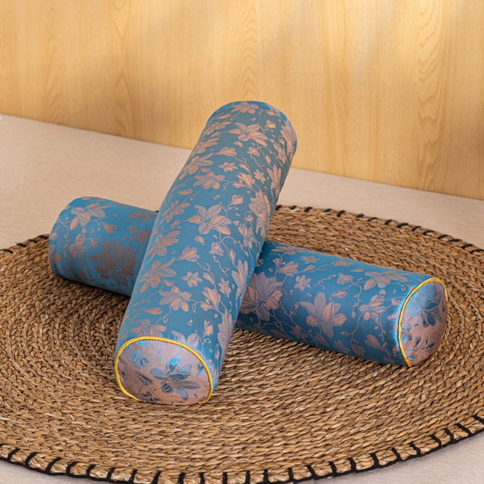 91家纺网 家纺一手货源 找家纺 织布人 2025新款荞麦枕丝绸贡缎圆柱糖果枕调养颈椎专用枕头硬枕芯 贡缎颈椎糖果枕-圆柱天空蓝 50x12cm/只