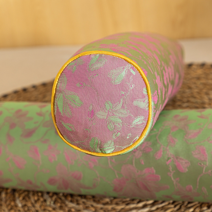 91家纺网 家纺一手货源 找家纺 织布人 2025新款荞麦枕丝绸贡缎圆柱糖果枕调养颈椎专用枕头硬枕芯 贡缎颈椎糖果枕-圆柱绿色 50x12cm/只