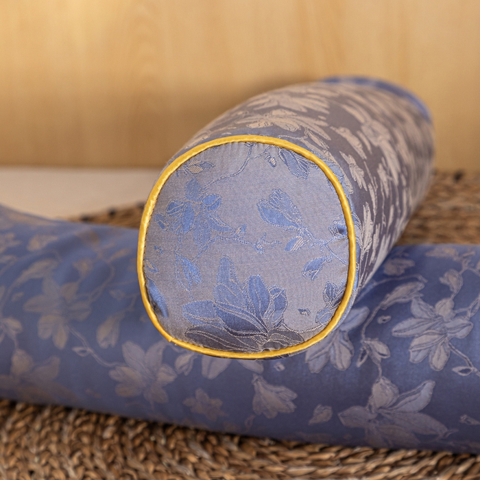 91家纺网 家纺一手货源 找家纺 织布人 2025新款荞麦枕丝绸贡缎圆柱糖果枕调养颈椎专用枕头硬枕芯 贡缎颈椎糖果枕-圆柱紫色 50x12cm/只