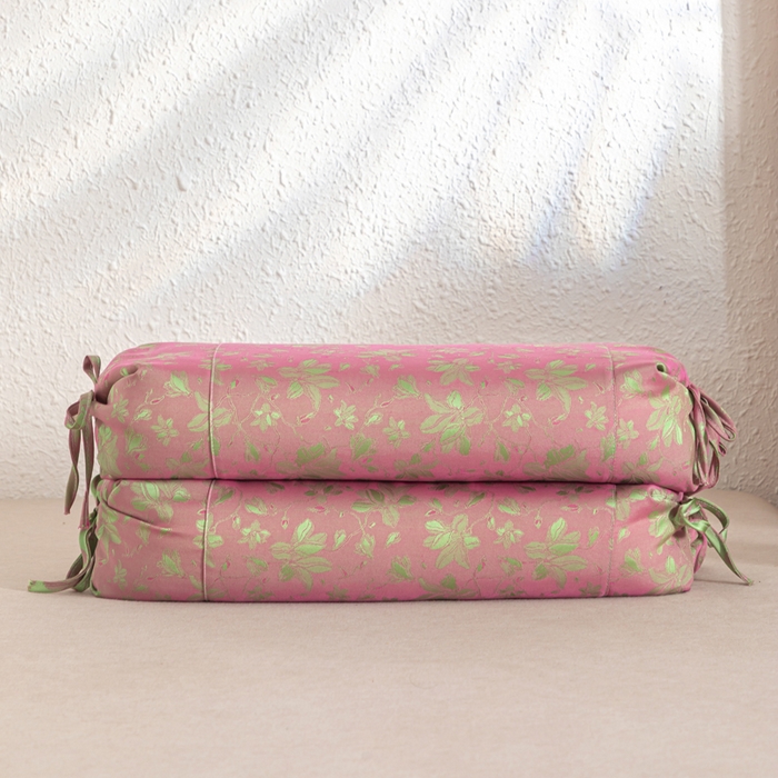 91家纺网 家纺一手货源 找家纺 织布人 2025新款荞麦枕贡缎提花可调节高度糖果枕头颈椎专用枕腰靠枕芯 贡缎提花可调节糖果枕-粉色 56x28cm/只