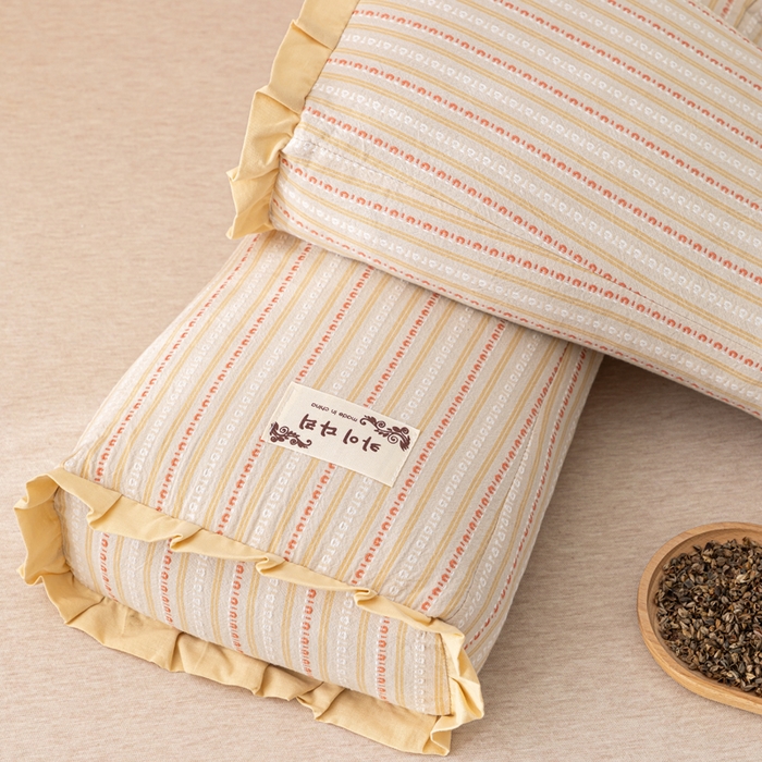 91家纺网 家纺一手货源 找家纺 织布人 2025新款荞麦枕全棉条纹花边护颈全荞麦壳枕头成人家用助眠硬枕芯 全棉条纹花边护颈枕-浅黄 50x20cm/只