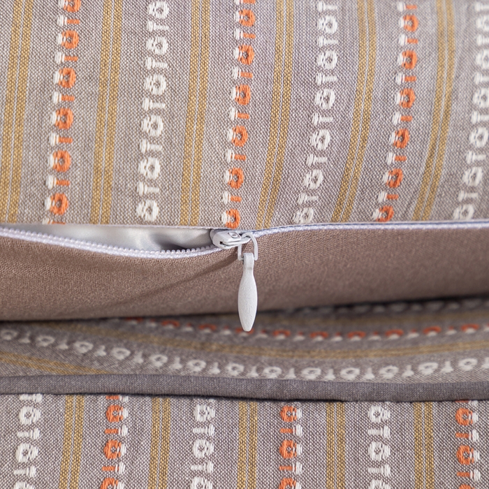 91家纺网 家纺一手货源 找家纺 织布人 2025新款荞麦枕全棉条纹面包立体荞麦护颈椎助眠枕头牵引硬枕芯 全棉条纹面包荞麦枕-咖色 52x32cm/只