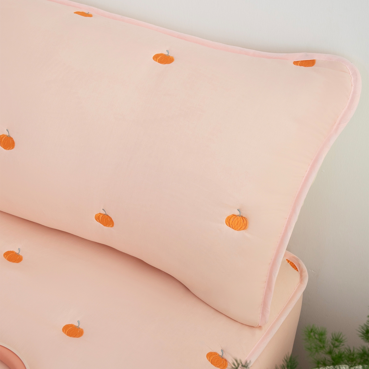 91家纺网 家纺一手货源 找家纺 （总）乐居家纺 2025新款A类夹棉绣花双人枕套-南瓜