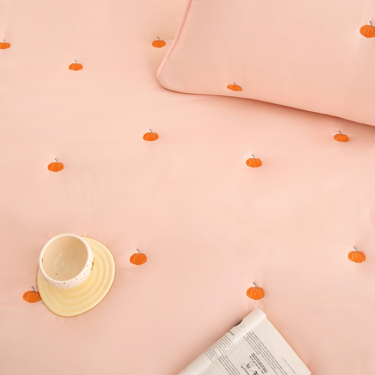 91家纺网 家纺一手货源 找家纺 乐居家纺 2025新款A类亲肤夹棉刺绣床笠-南瓜 豆沙