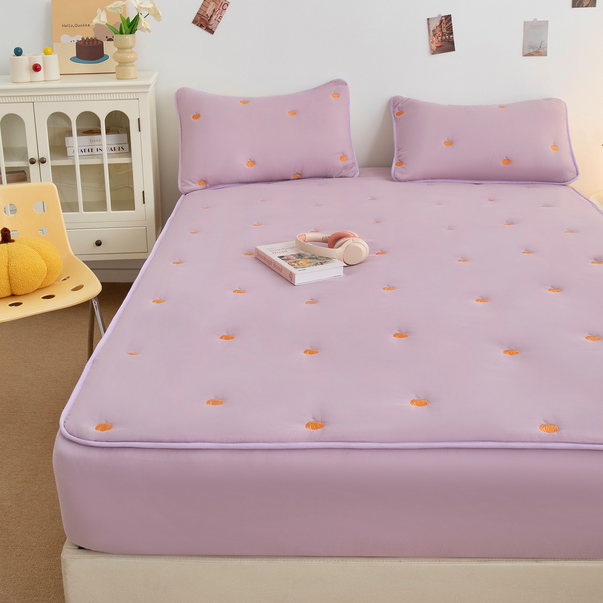 91家纺网 家纺一手货源 找家纺 乐居家纺 2025新款A类亲肤夹棉刺绣床笠-南瓜 浅紫