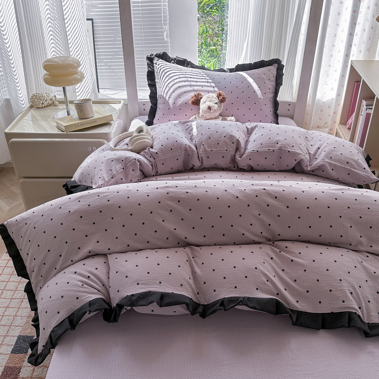 91家纺网 家纺一手货源 找家纺 韩巢家纺 2025新款小波点学生宿舍寝室上下铺三件套开学季花边被套四件套 黑丁香紫波点【黑皱皱花边款】