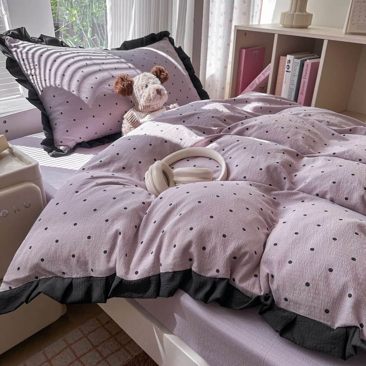 91家纺网 家纺一手货源 找家纺 韩巢家纺 2025新款小波点学生宿舍寝室上下铺三件套开学季花边被套四件套 黑丁香紫波点【黑皱皱花边款】