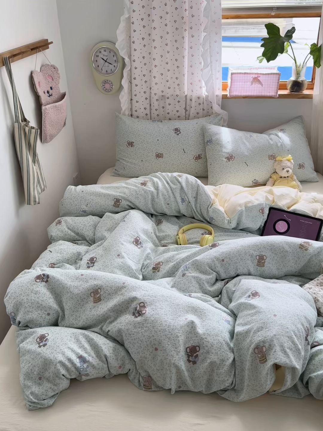 91家纺网 家纺一手货源 找家纺 罗亿家纺 2025新款云感双层纱印花四件套 童话-少女象