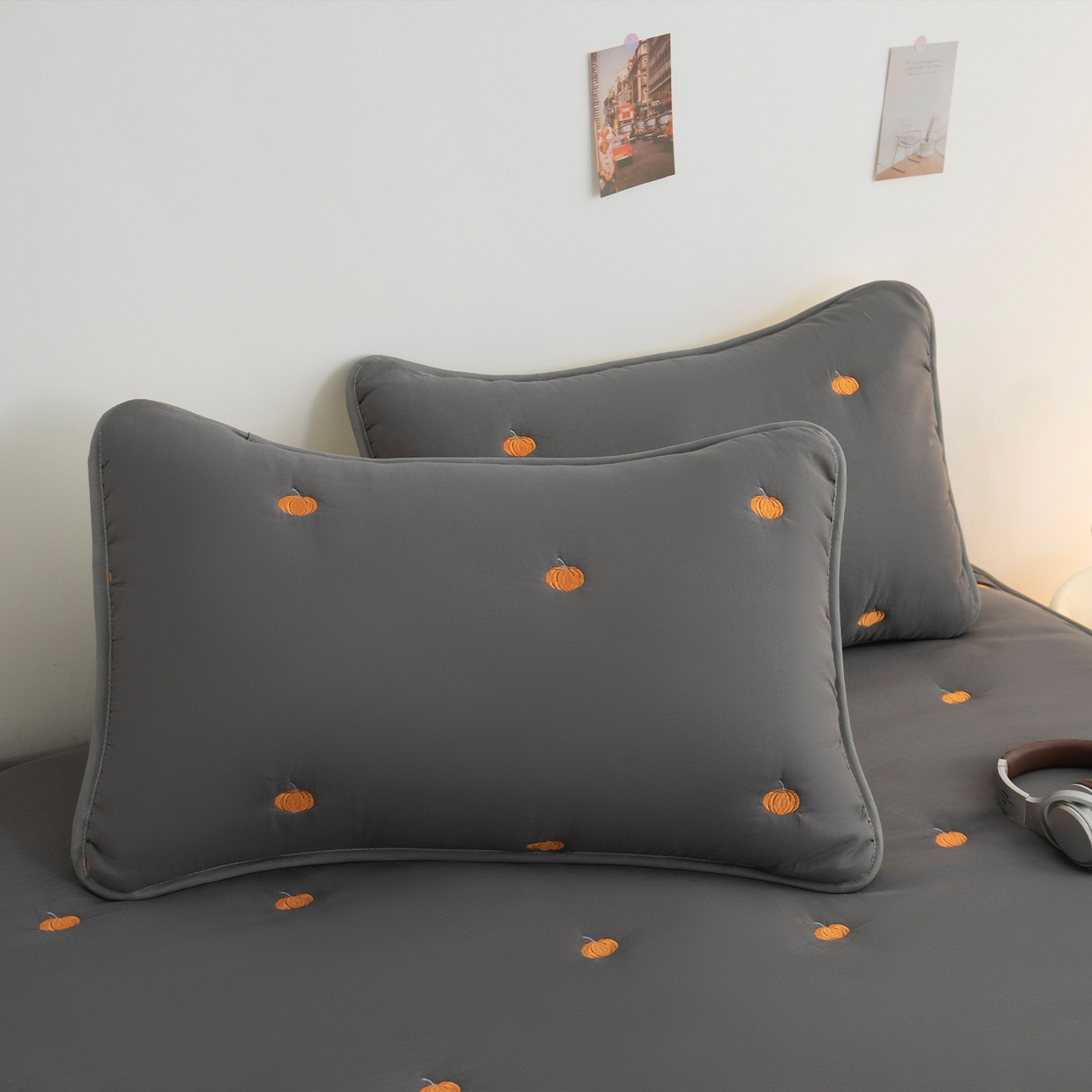 91家纺网 家纺一手货源 找家纺 乐居家纺 2025新款A类亲肤夹棉刺绣床笠-南瓜 深灰