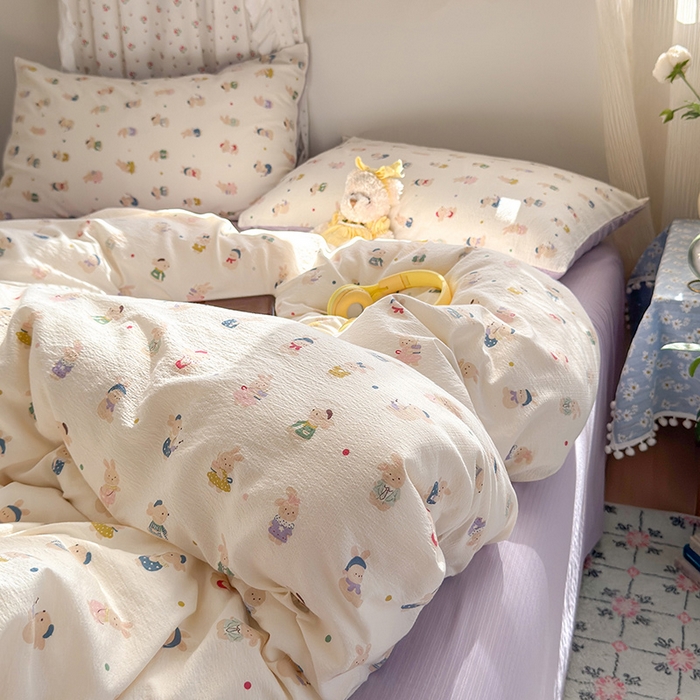 91家纺网 家纺一手货源 找家纺 罗亿家纺 2025新款云感双层纱印花四件套 童话-兔子集合