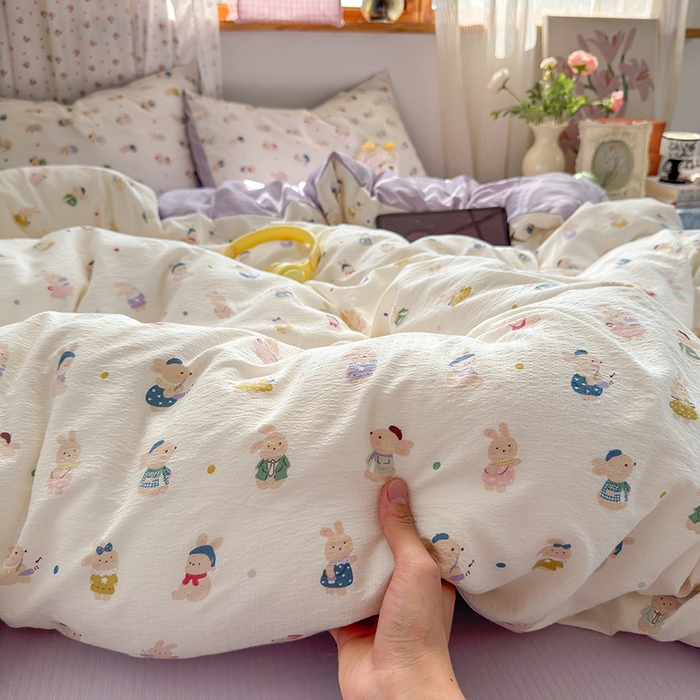 91家纺网 家纺一手货源 找家纺 罗亿家纺 2025新款云感双层纱印花四件套 童话-兔子集合