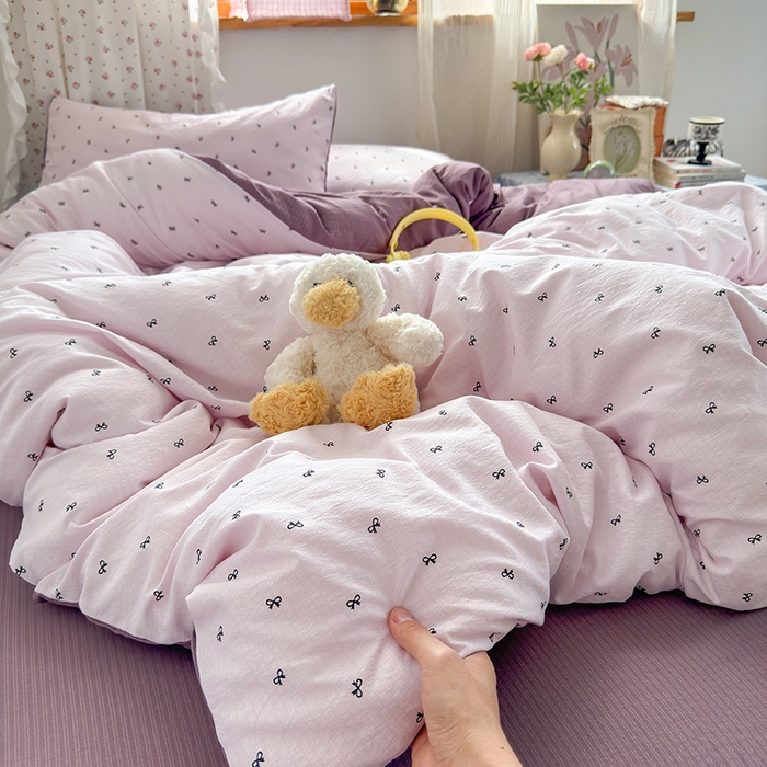 罗亿家纺 2025新款云感双层纱印花四件套 童话-小紫结