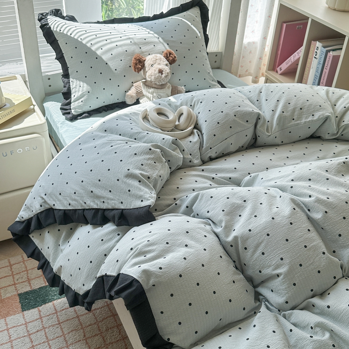 91家纺网 家纺一手货源 找家纺 韩巢家纺 2025新款小波点学生宿舍寝室上下铺三件套开学季花边被套四件套 蓝灰波点【黑皱皱花边款】